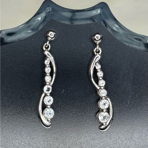 925 SILVER DANGLING EARRINGS WITH CRYSTALS